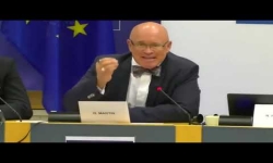 Embedded thumbnail for DR. DAVID E MARTIN IN HET EU-PARLEMENT | ”CORONAVIRUS WAS AL 56 JAAR IN DE MAAK”