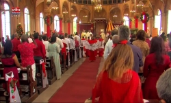 Embedded thumbnail for Live: Pontificale Hoogmis van kerst vanuit St. Petrus en Paulus Kathedrale Basiliek
