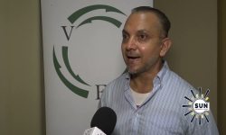 Embedded thumbnail for VES: Suriname heeft niets aan een slappe regering I SUN WEB TV I